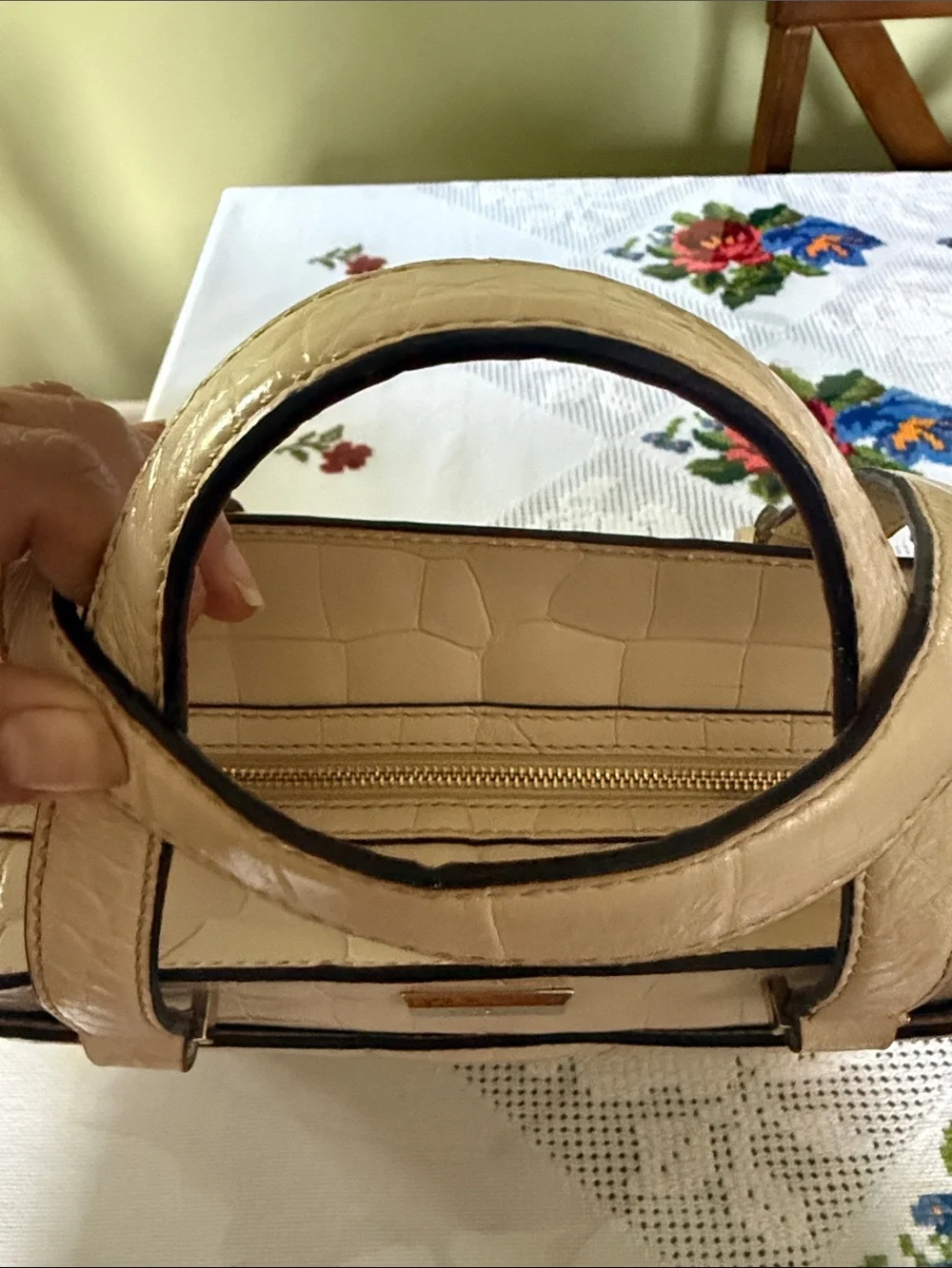 Kate spade bag bone color